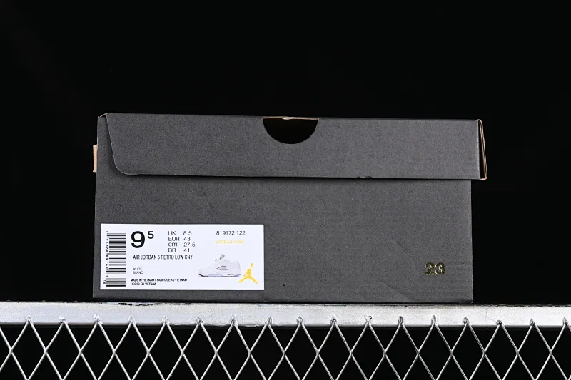 All categories Air Jordan Jordan series basketball shoes Air Jordan 5 Air Jordan 5 Low "White Silver" AJ5 Joe 5 white silver low-top casual sneakers 819172-122